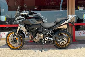 Qj Motor srt 700 sx nero my25