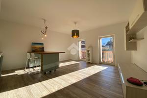 3 LOCALI A ARCO