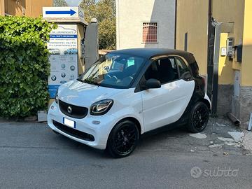 Smart ForTwo 1.0 Benzina 71cv Finanziabile