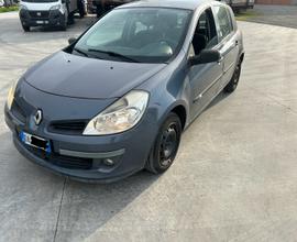 Renault Clio 2006