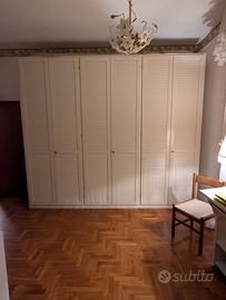 Armadio robusto bianco