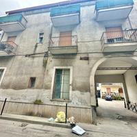Casandrino 1 piano 4 vani 95.000