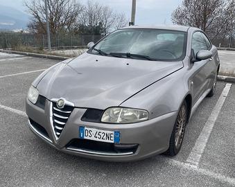 Alfaromeo GT 1.9 JTDm 16 v 150 cv  2006