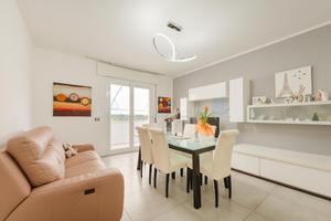 CONEGLIANO PARE' appartamento 3 camere C303