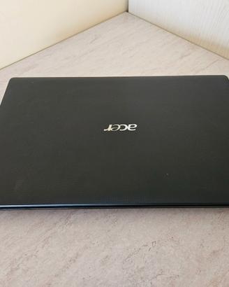 Acer Aspire 5741 Notebook | Intel i3 - Windows 10