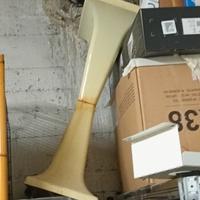 gabbia e piedistallo 