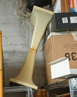 gabbia e piedistallo 