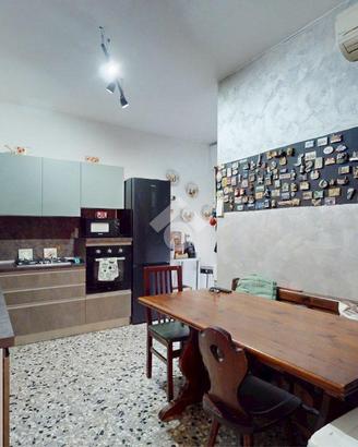 3 LOCALI A CENTO
