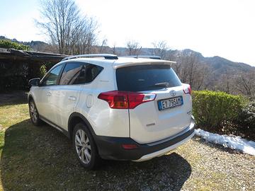 RAV 4   AWD del 2015 full optionals