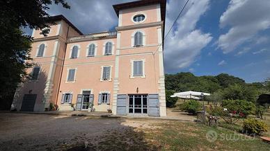 Appartamento di 60 m² con 2 locali a Cave