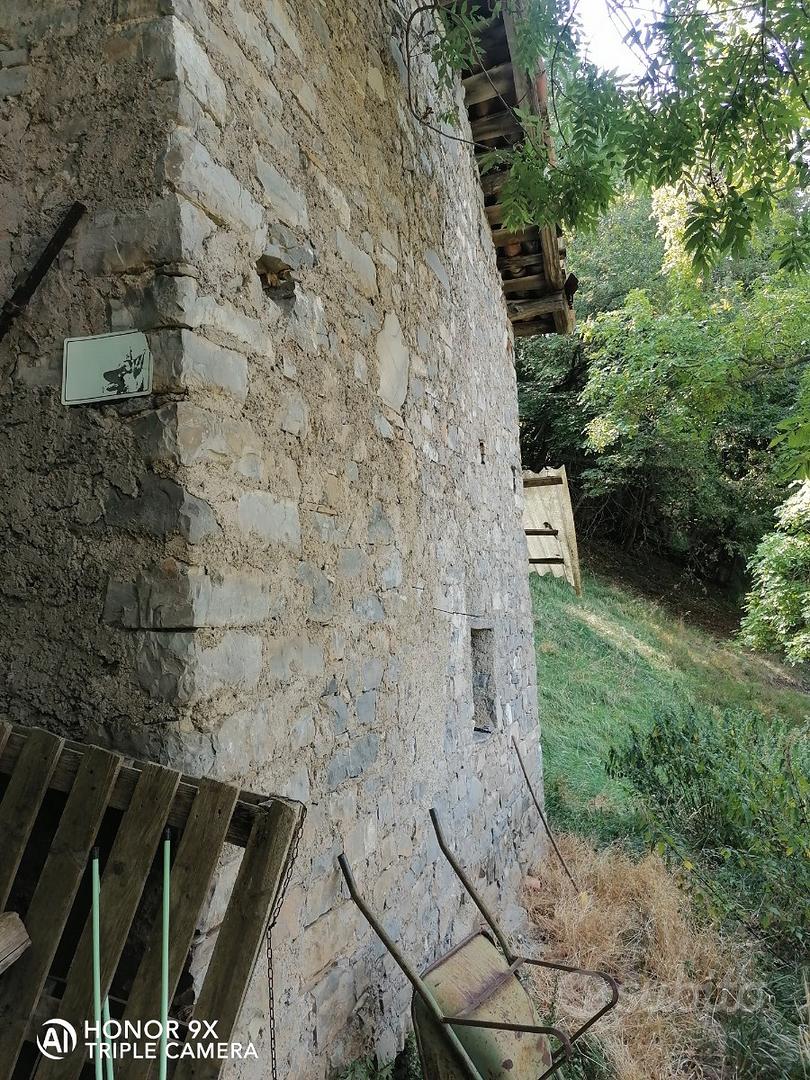 Cascina da ristrutturare - Vista 3