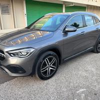 MERCEDES GLA 200 D SPORT PLUS