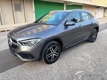 MERCEDES GLA 200 D SPORT PLUS