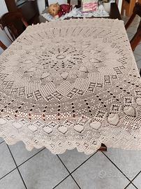 tovaglia lavorata mano uncinetto 