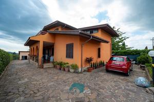 Zagarolo:villa indipendente con terreno