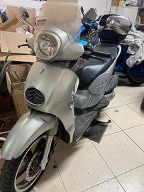 scarabeo 125 (pezzi di ricambio)