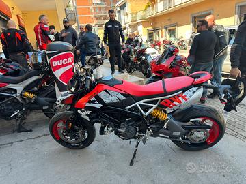 Ducati hypermotard 950