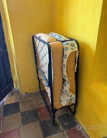 Letto singolo pieghevole