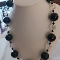 Collana con sfere di ceramica nere