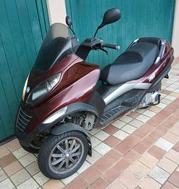 PIAGGIO MP3 - 250