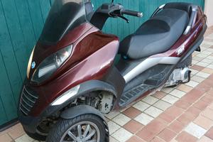 PIAGGIO MP3 - 250