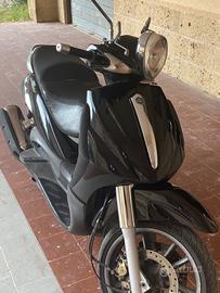 Beverly 500