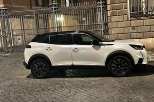 Peugeot 2008 GT 2022 – Automatica – Full Option