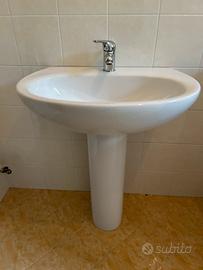 Sanitari sospesi wc bidet lavandino globo