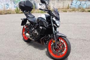 YAMAHA MT 07
