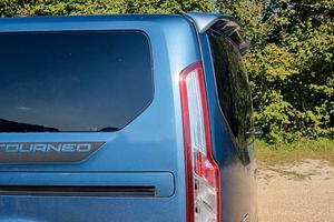 Ford tourneo custom sport