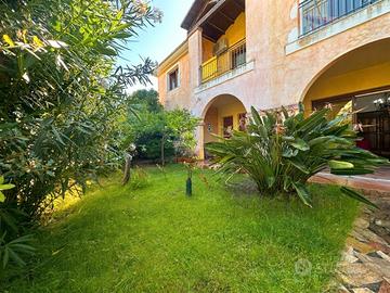 Quadrivano con giardino- frazionabile in 2 unità
