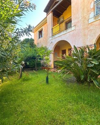 Quadrivano con giardino- frazionabile in 2 unità