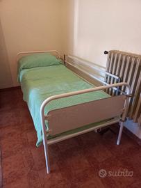 letto con manovella 
