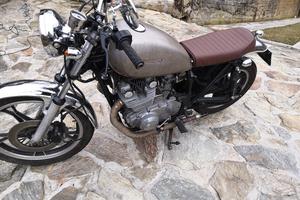 Suzuki GS 450 Café Racer
