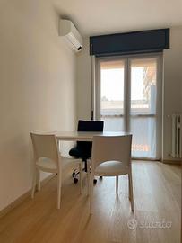 Studio condiviso - 1 stanza disponibile