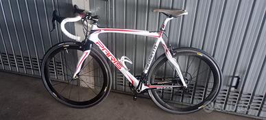  bicicletta corsa pinarello  paris 2013 carbonio