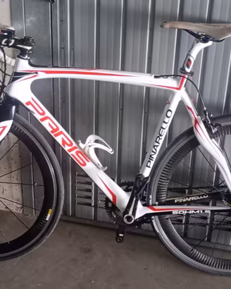  bicicletta corsa pinarello  paris 2013 carbonio