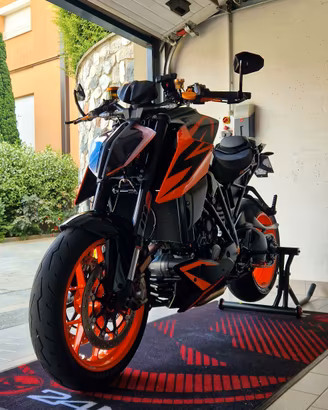 KTM SUPERDUKE 1290 r