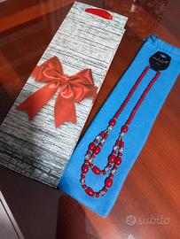 collana con sacchetto e shopper