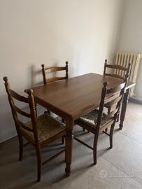 Tavolo in legno