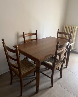 Tavolo in legno