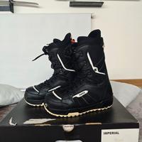 scarponi snowboard burton Invader 42 