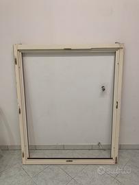 Finestra più avvolgibile