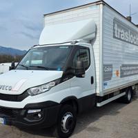 Iveco Daily 75-150 furgonato con sponda idraulica 