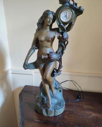 Lampada statua in terracotta finitura simil bronzo