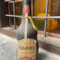 Bottiglia vino da collezione