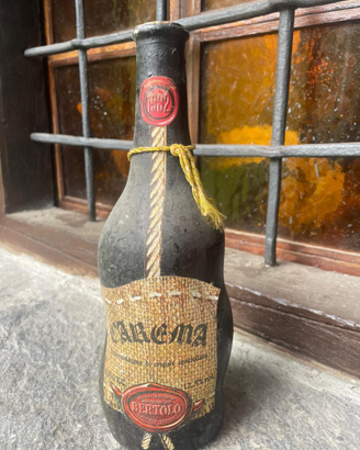 Bottiglia vino da collezione