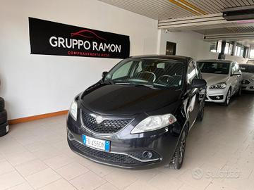 Lancia Ypsilon 1.2 69 CV 5 porte Gold