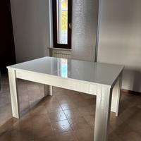 Tavolo soggiorno allungabile bianco lucido