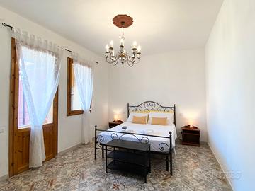 Casa Ind. 6/7 posti letto - Frutti d'Oro